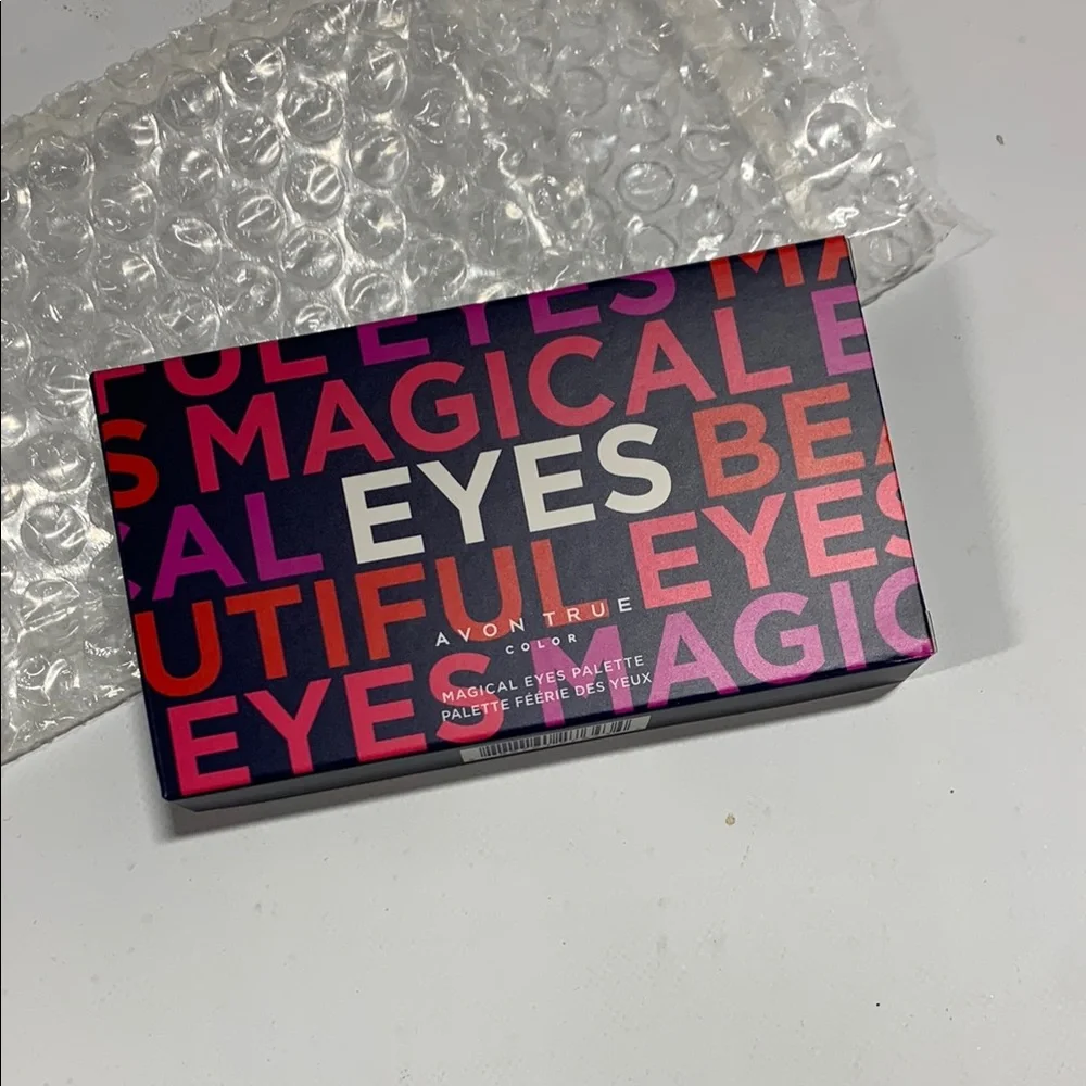 Avon True Color Magical‎ Eyes Palette M-21